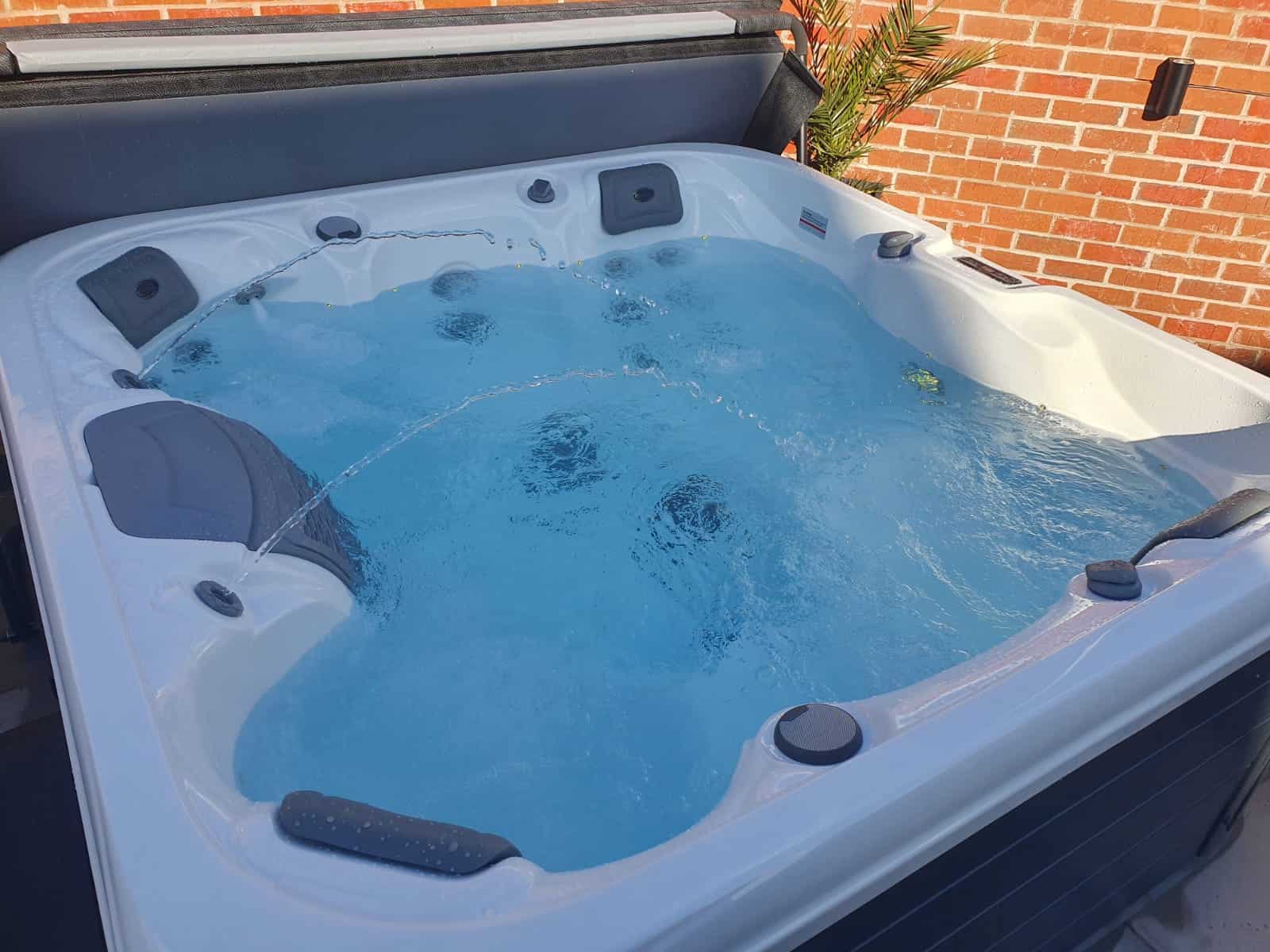 hydro hot tub