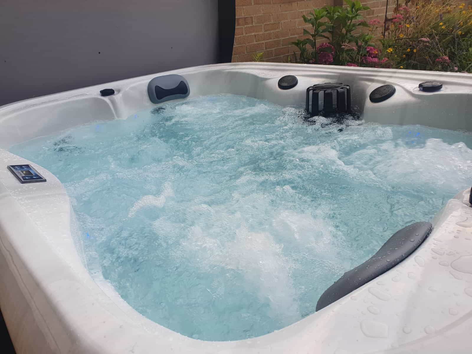 Tahiti hot tub